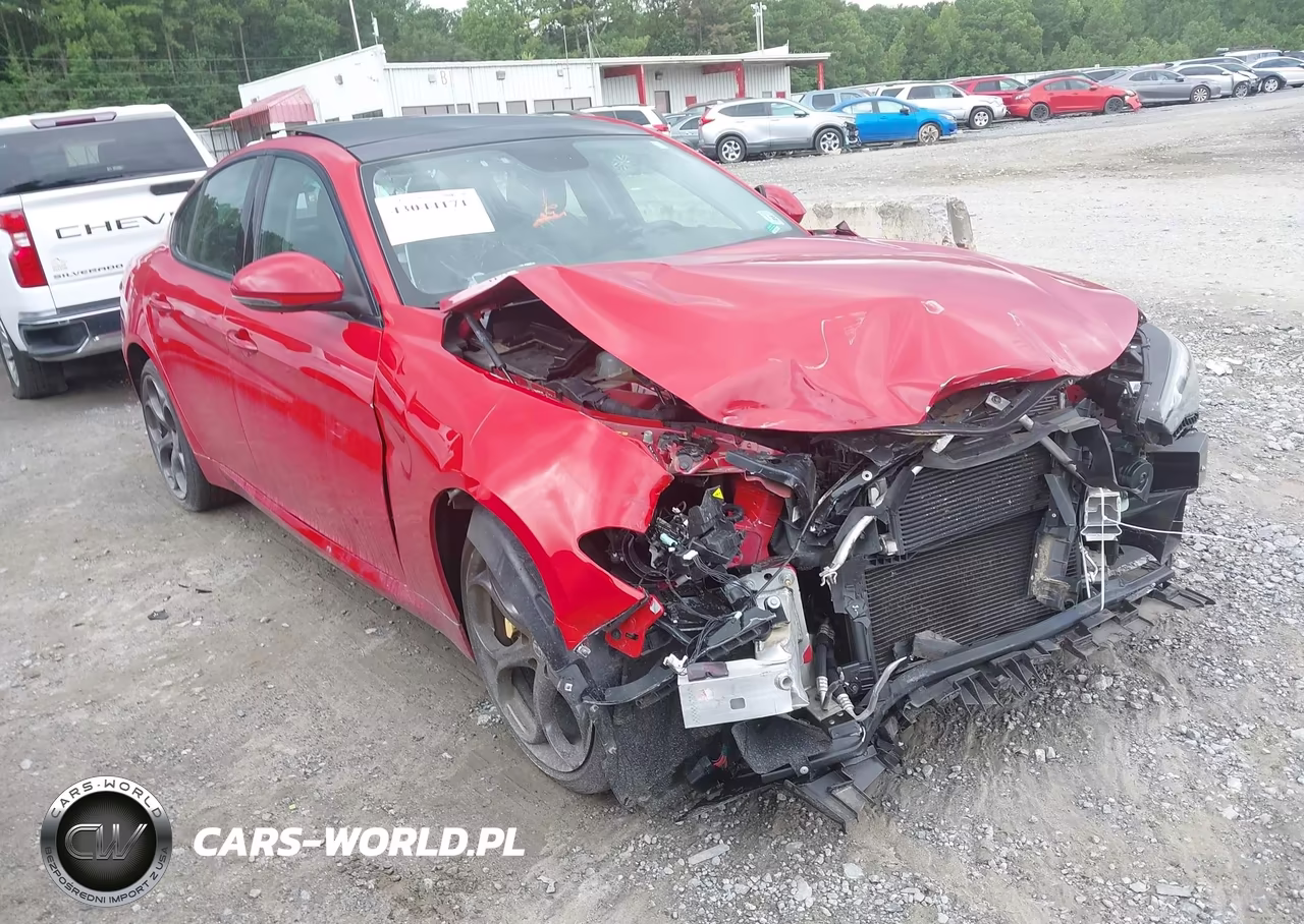 2018 Alfa Romeo Giulia Ti Sport Awd