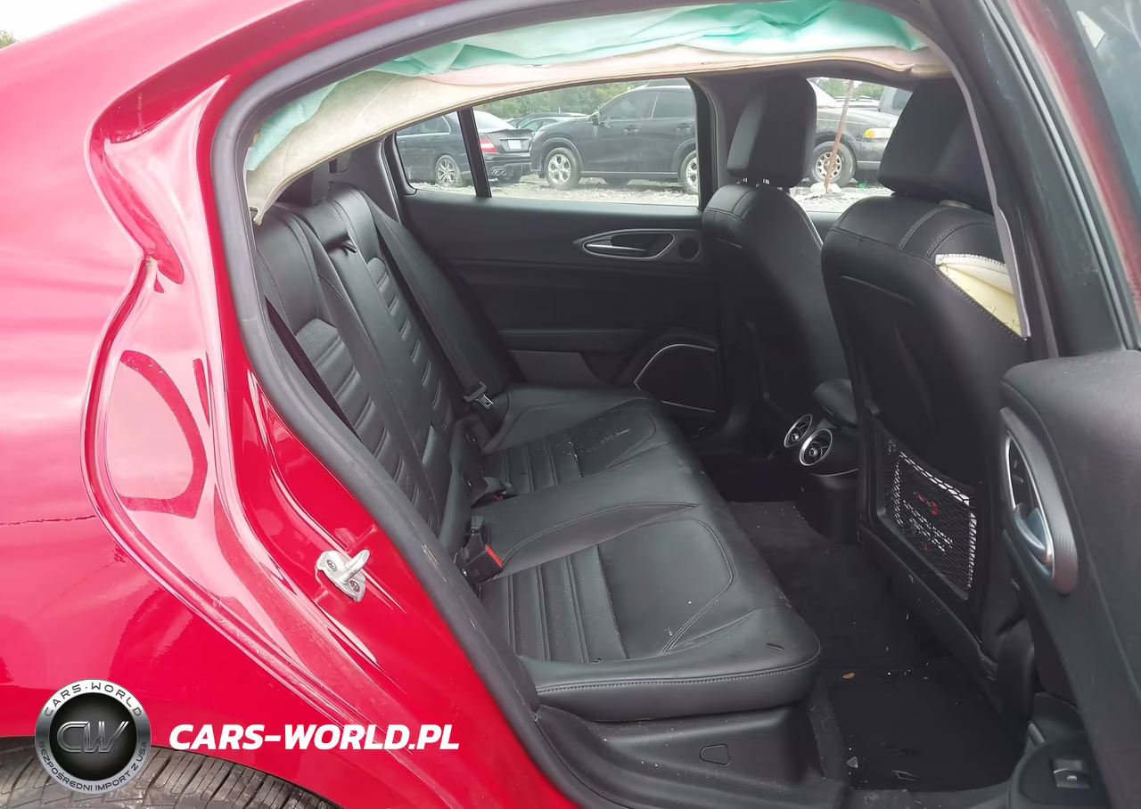 2018 Alfa Romeo Giulia Ti Sport Awd VIN:ZARFAEEN2J7566698 - 8