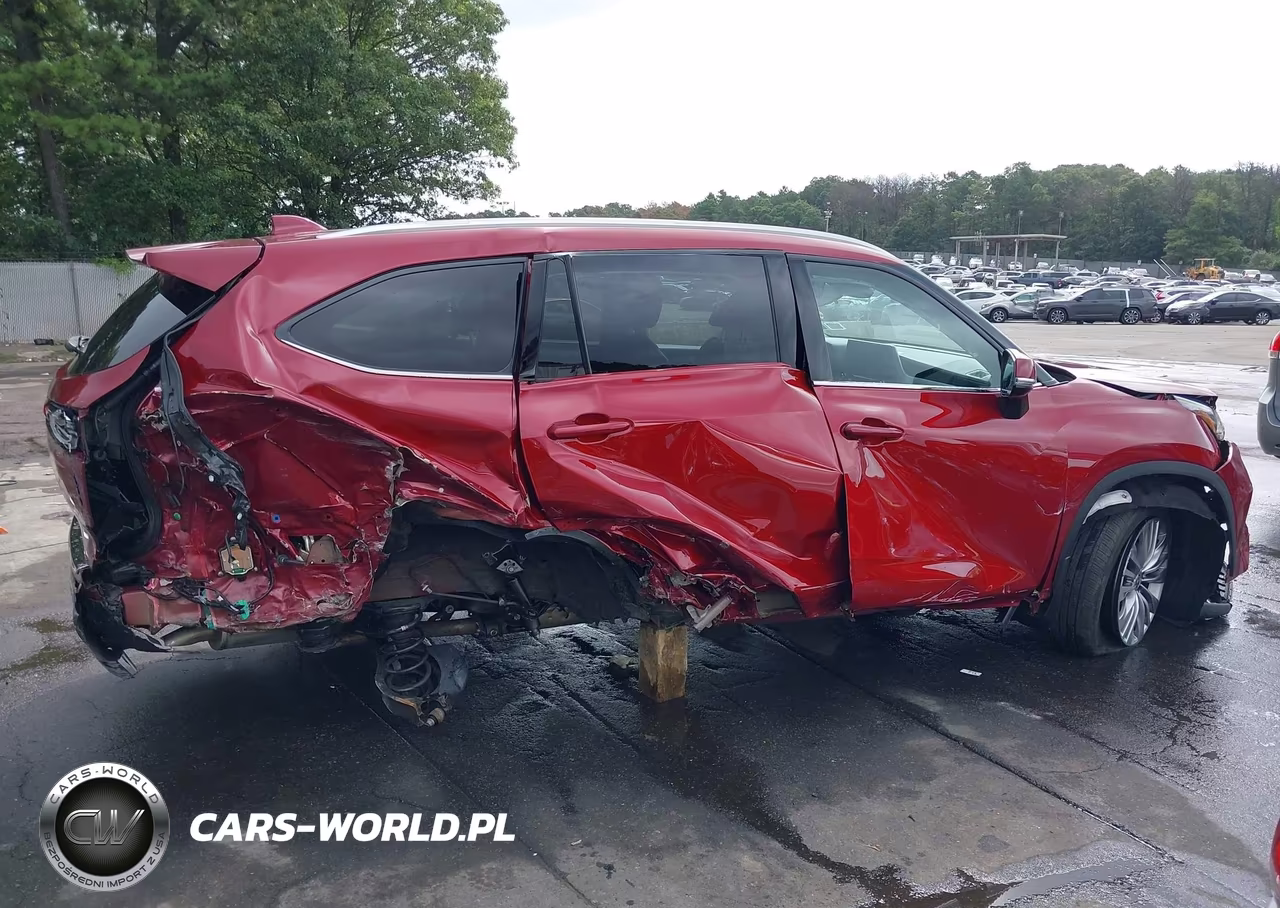 2021 Toyota Highlander Platinum VIN:5TDFZRBH0MS062833 - 14