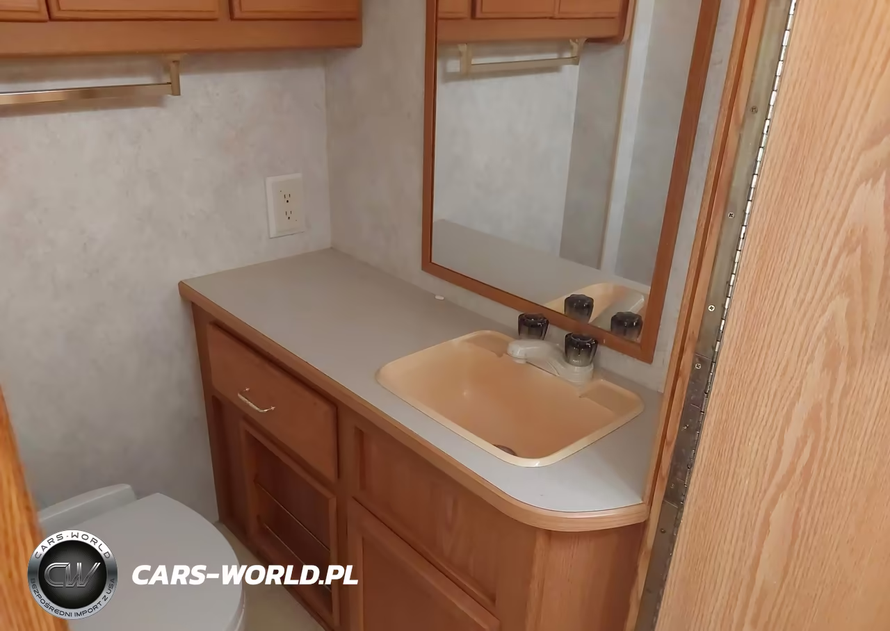 2004 Winnebago Econoline VIN:1FDXE45S14HB08888 - 12
