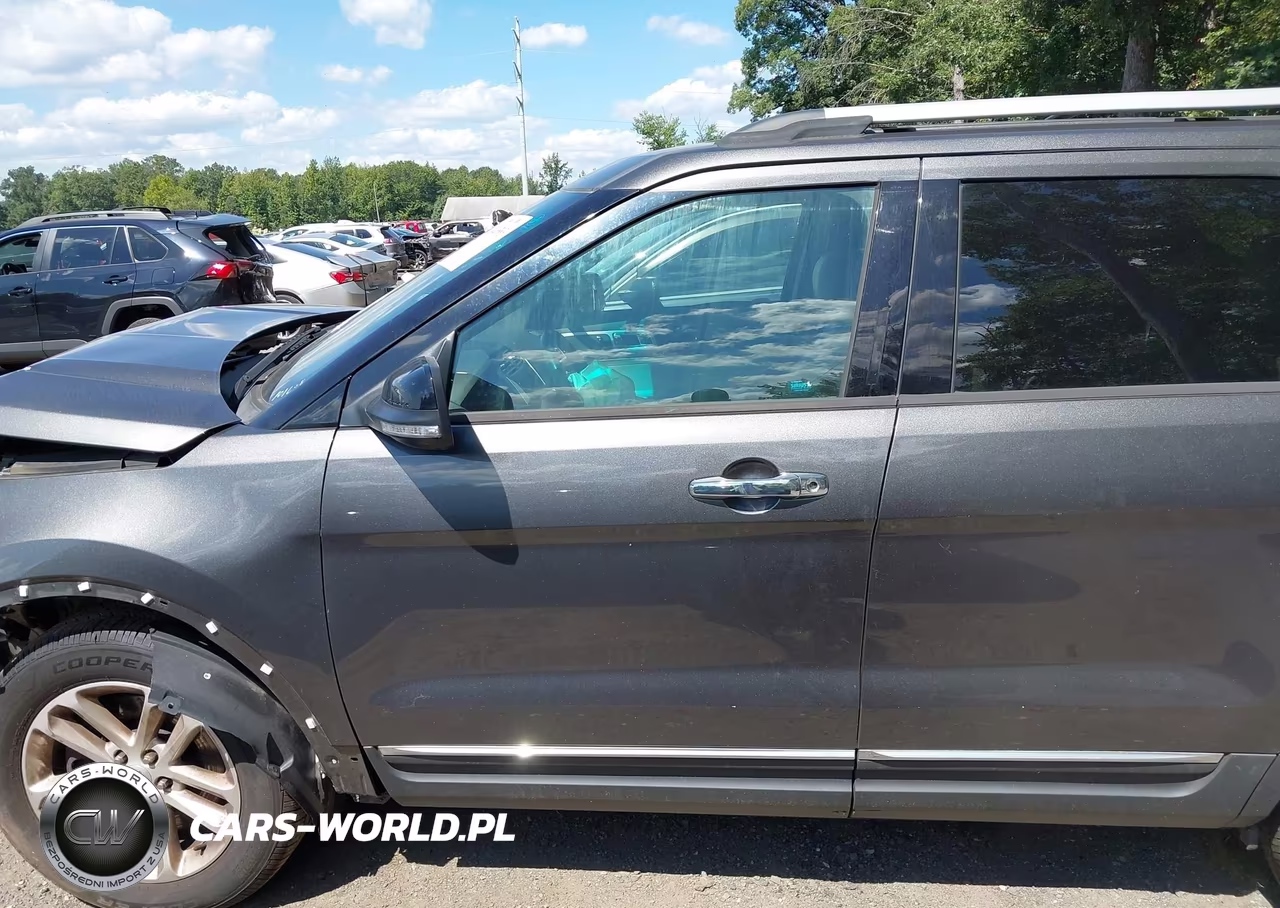 2015 Ford Explorer Xlt VIN:1FM5K7D97FGB13845 - 14