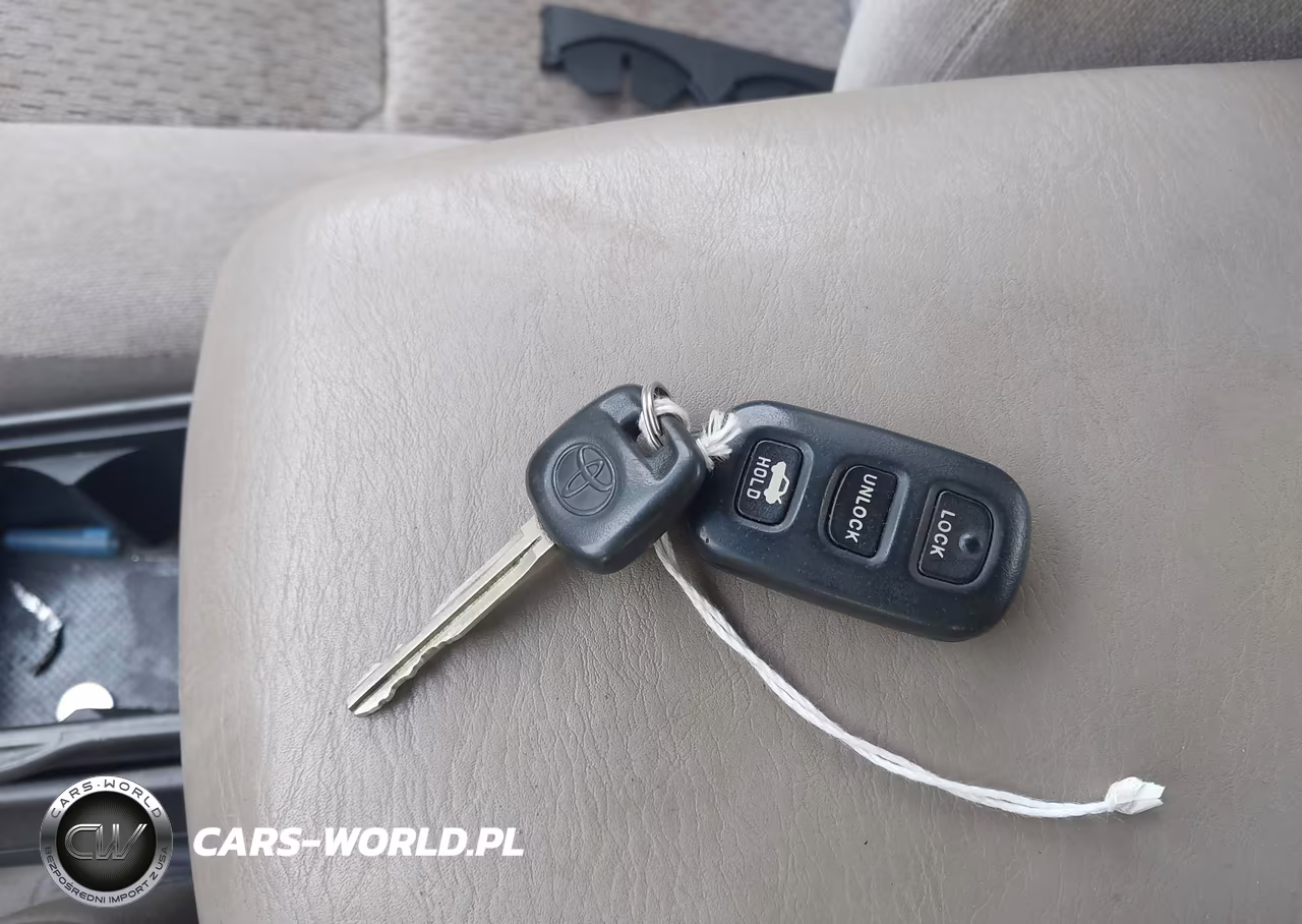 2004 Toyota Camry Le VIN:4T1BE32K94U322253 - 11