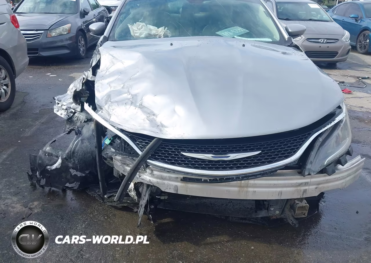 2016 Chrysler 200 C VIN:1C3CCCCG8GN124517 - 6