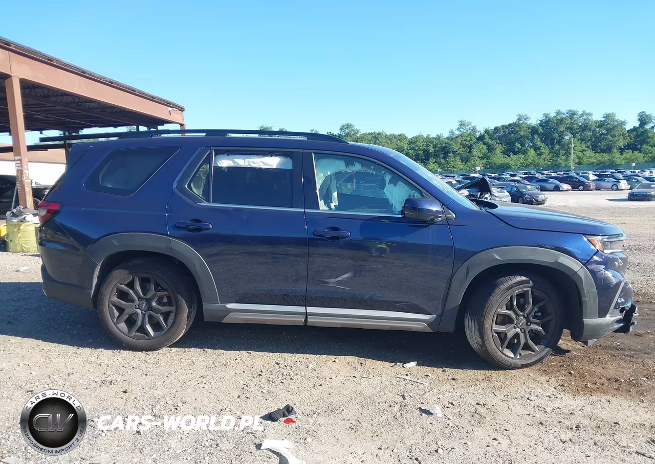 2025 Honda Pilot Touring VIN:5FNYG1H70SB010151 - 14