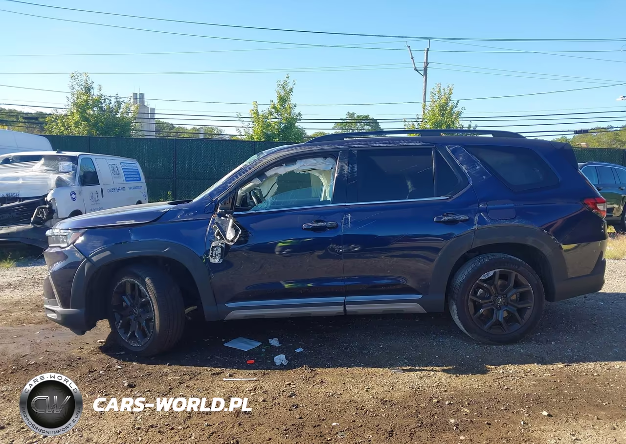 2025 Honda Pilot Touring VIN:5FNYG1H70SB010151 - 15