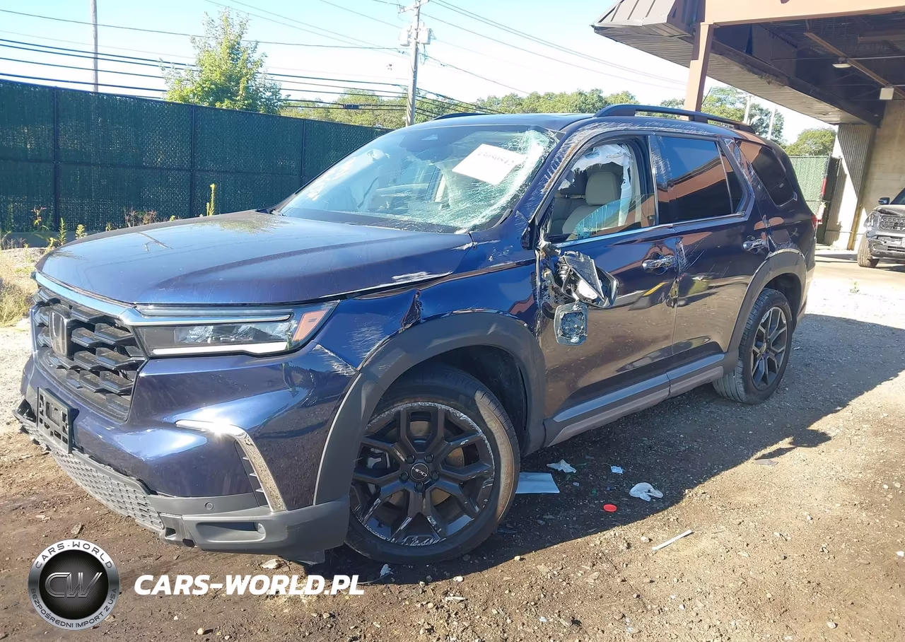 2025 Honda Pilot Touring VIN:5FNYG1H70SB010151 - 2