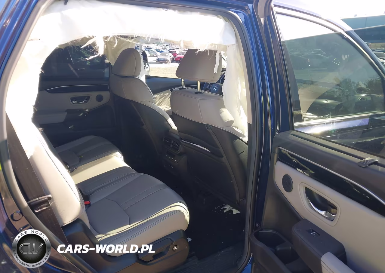2025 Honda Pilot Touring VIN:5FNYG1H70SB010151 - 8