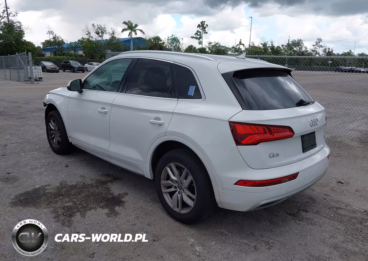 2018 Audi Q5 2.0T Premium-2.0T Tech Premium VIN:WA1ANAFY2J2205618 - 3