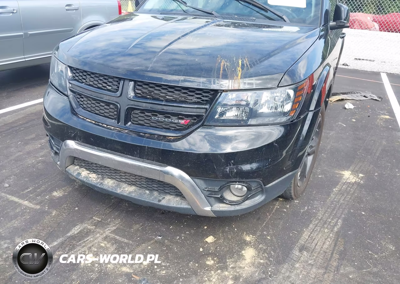 2019 Dodge Journey Crossroad VIN:3C4PDCGG8KT857955 - 6