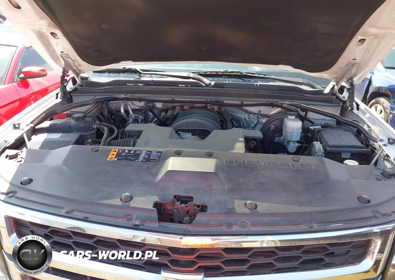 2017 Chevrolet Suburban Lt VIN:1GNSKHKC6HR170600 - 10