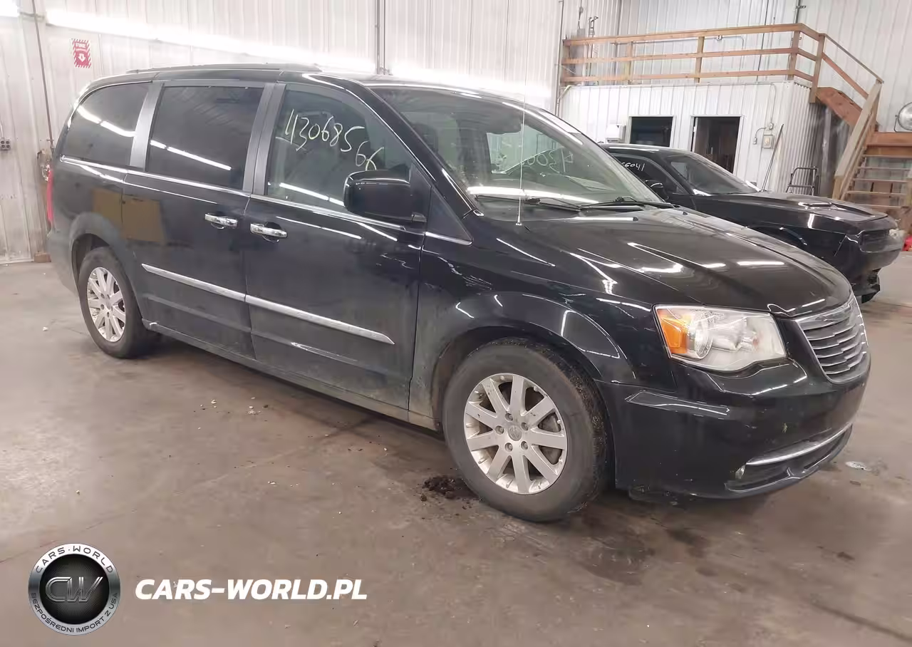 2016 Chrysler Town & Country Touring