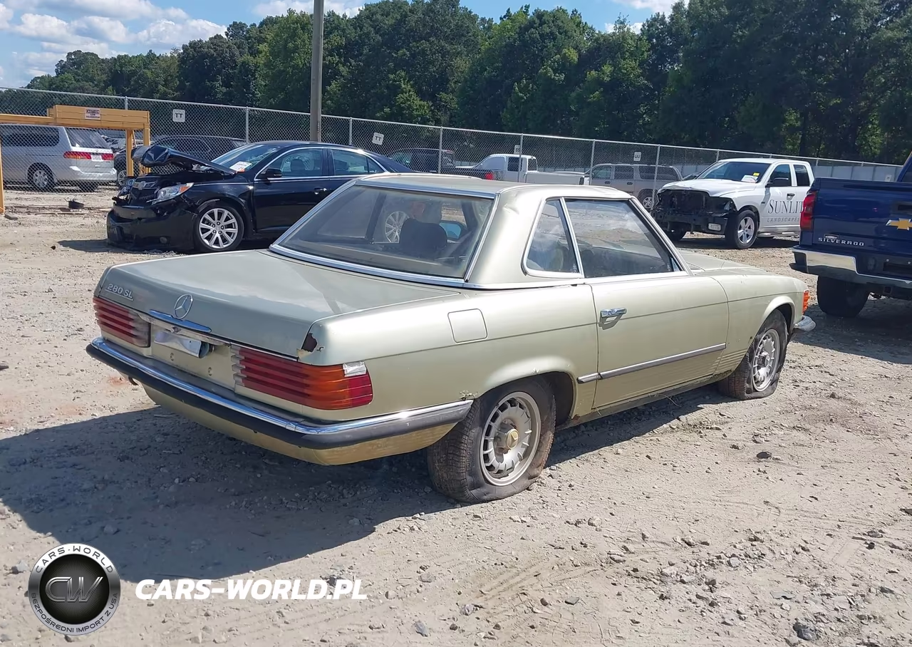 1980 Mercedes-Benz 280 Series VIN:WDB10704212008417 - 4