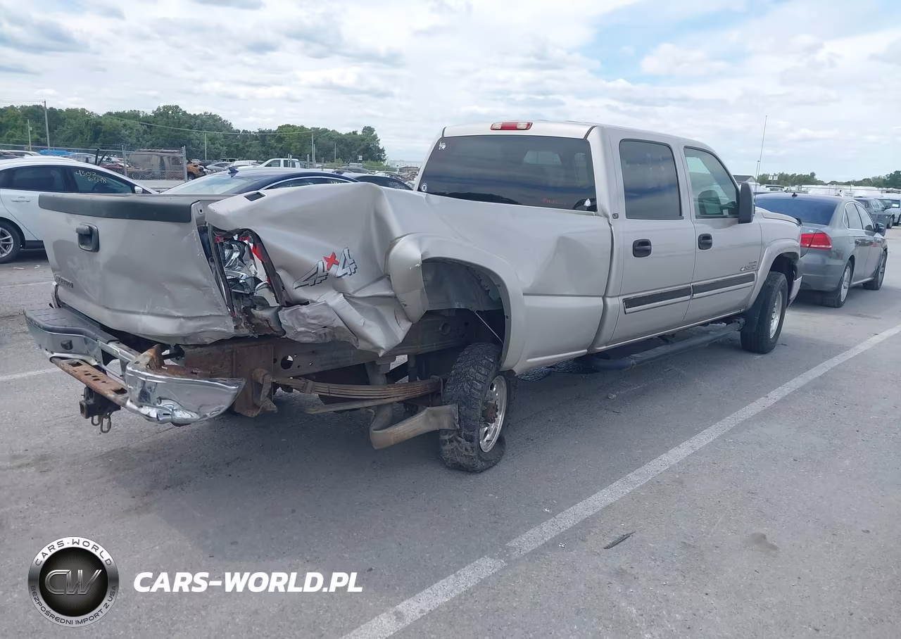 2007 Chevrolet Silverado 2500Hd Classic Lt1 VIN:1GCHK23D87F194632 - 4