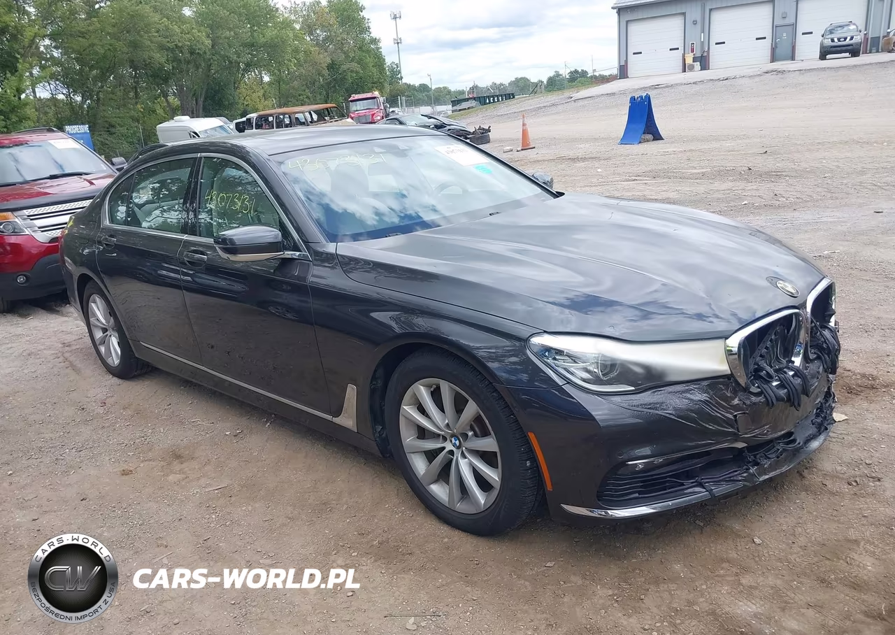 2016 BMW 740I