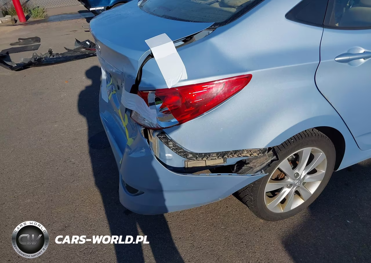 2013 Hyundai Accent Gls VIN:KMHCU4AEXDU576787 - 6