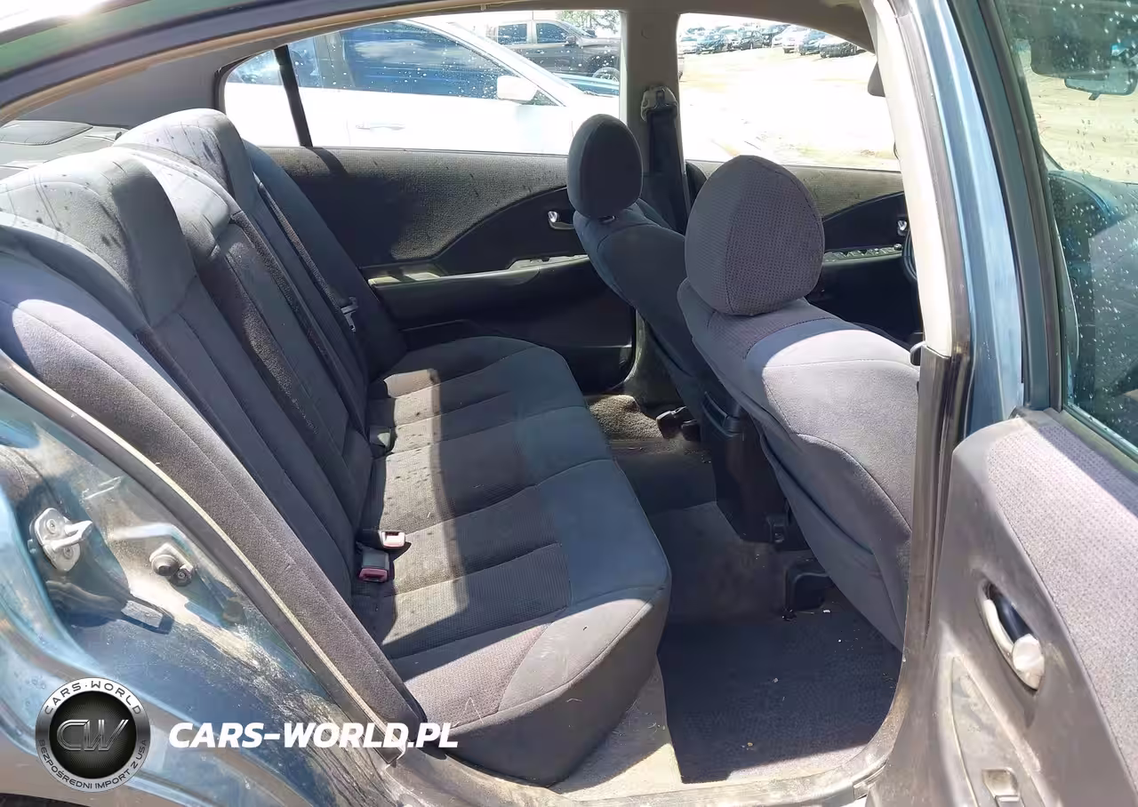 2002 Nissan Altima 2.5 S VIN:1N4AL11D72C716002 - 8