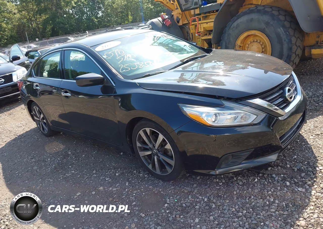 2017 Nissan Altima 2.5 Sr – zdjęcie 1 z 12
