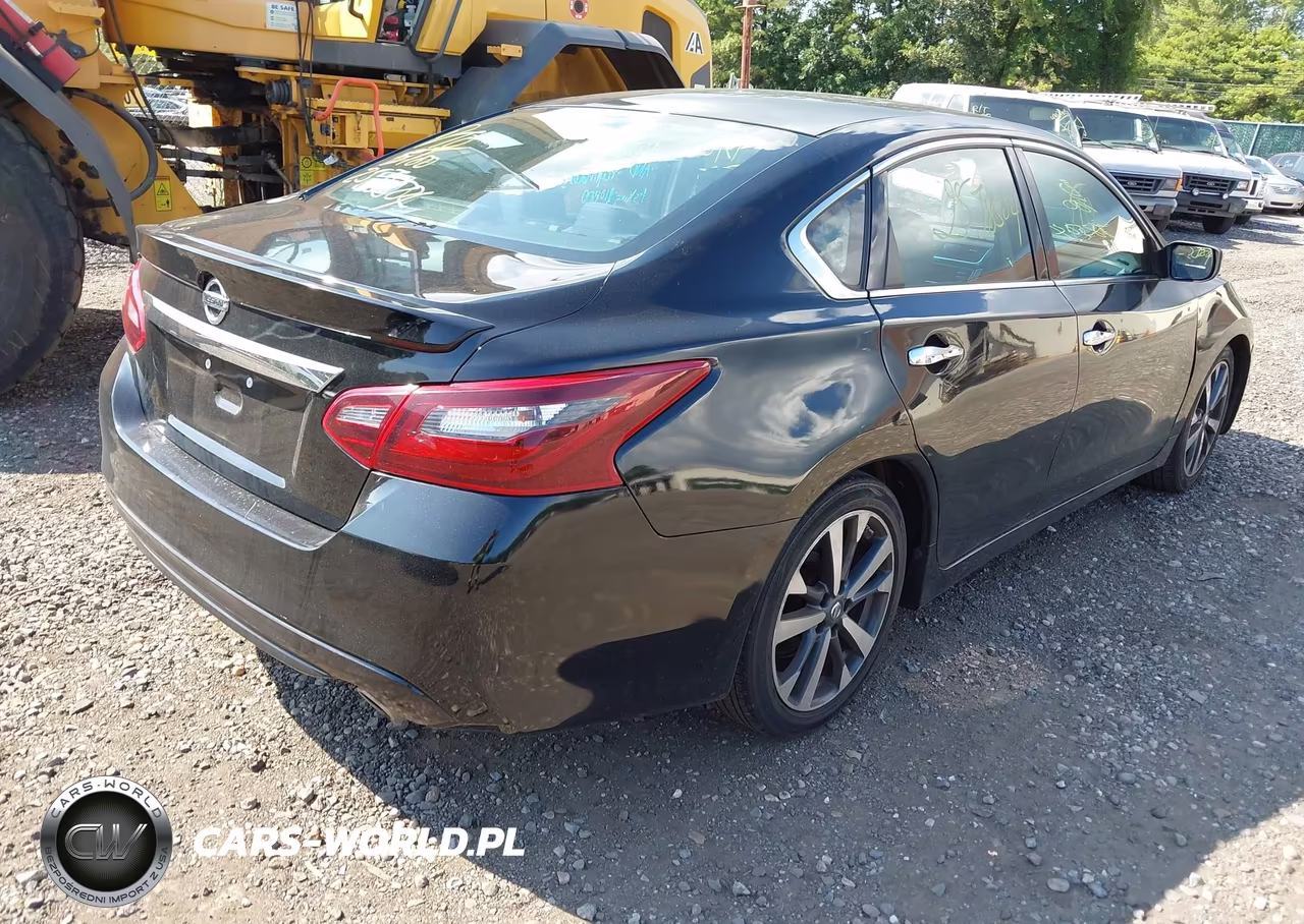 2017 Nissan Altima 2.5 Sr VIN:1N4AL3APXHC150948 - 4