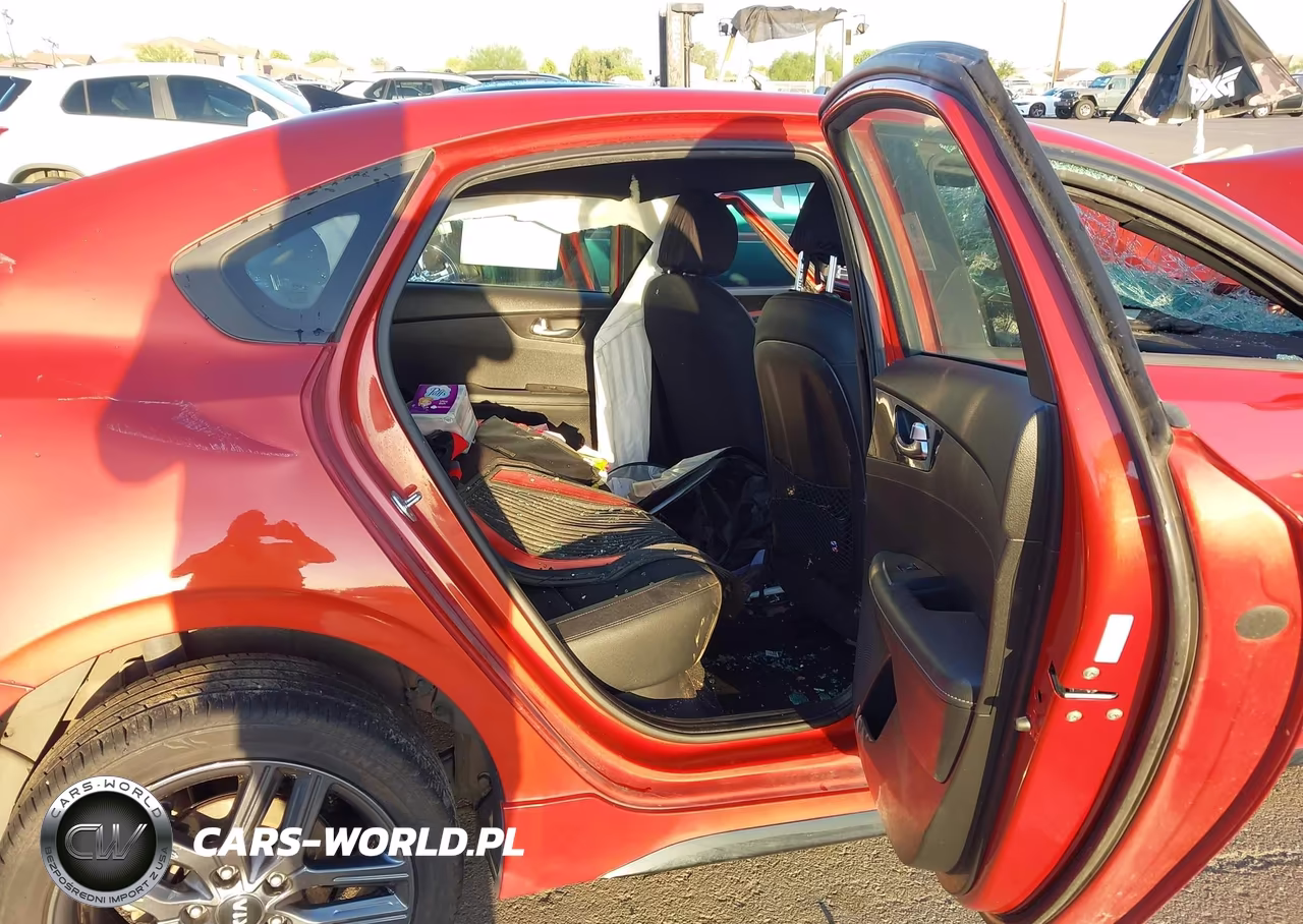 2021 Kia Forte Gt-Line VIN:3KPF34AD1ME389268 - 8