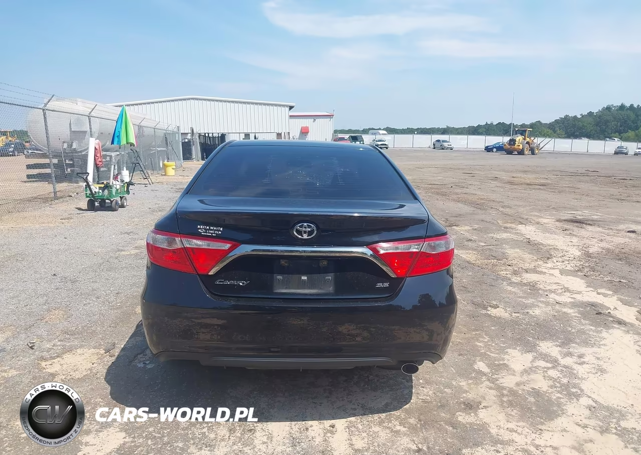 2016 Toyota Camry Se VIN:4T1BF1FK8GU211239 - 16
