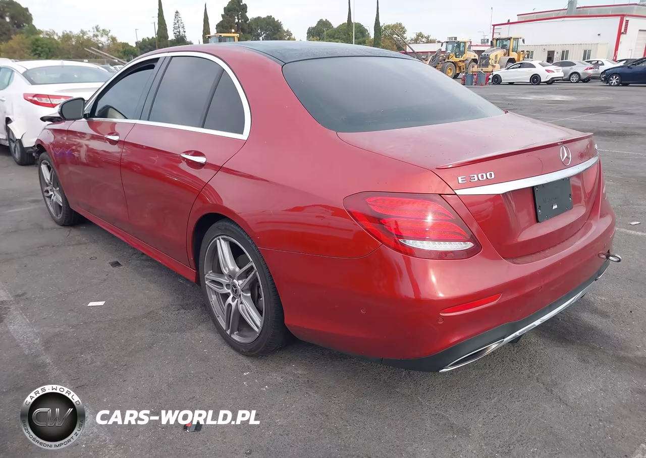 2018 Mercedes-Benz E 300 4Matic VIN:WDDZF4KB2JA472875 - 3