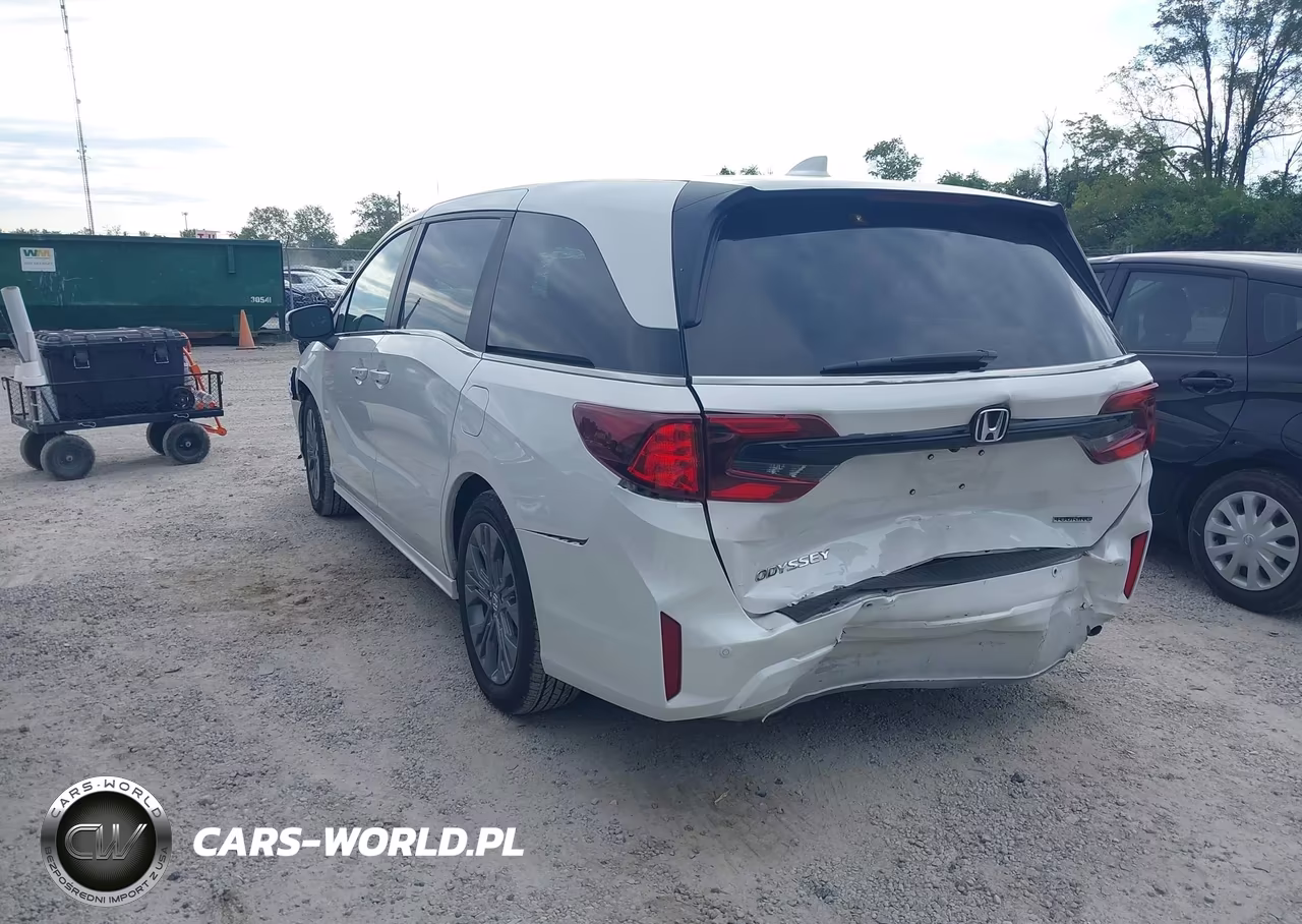 2025 Honda Odyssey Touring VIN:5FNRL6H87SB052953 - 3