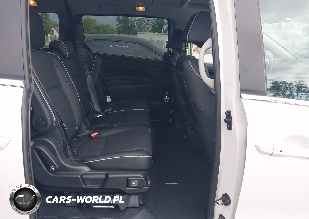 2025 Honda Odyssey Touring VIN:5FNRL6H87SB052953 - 8