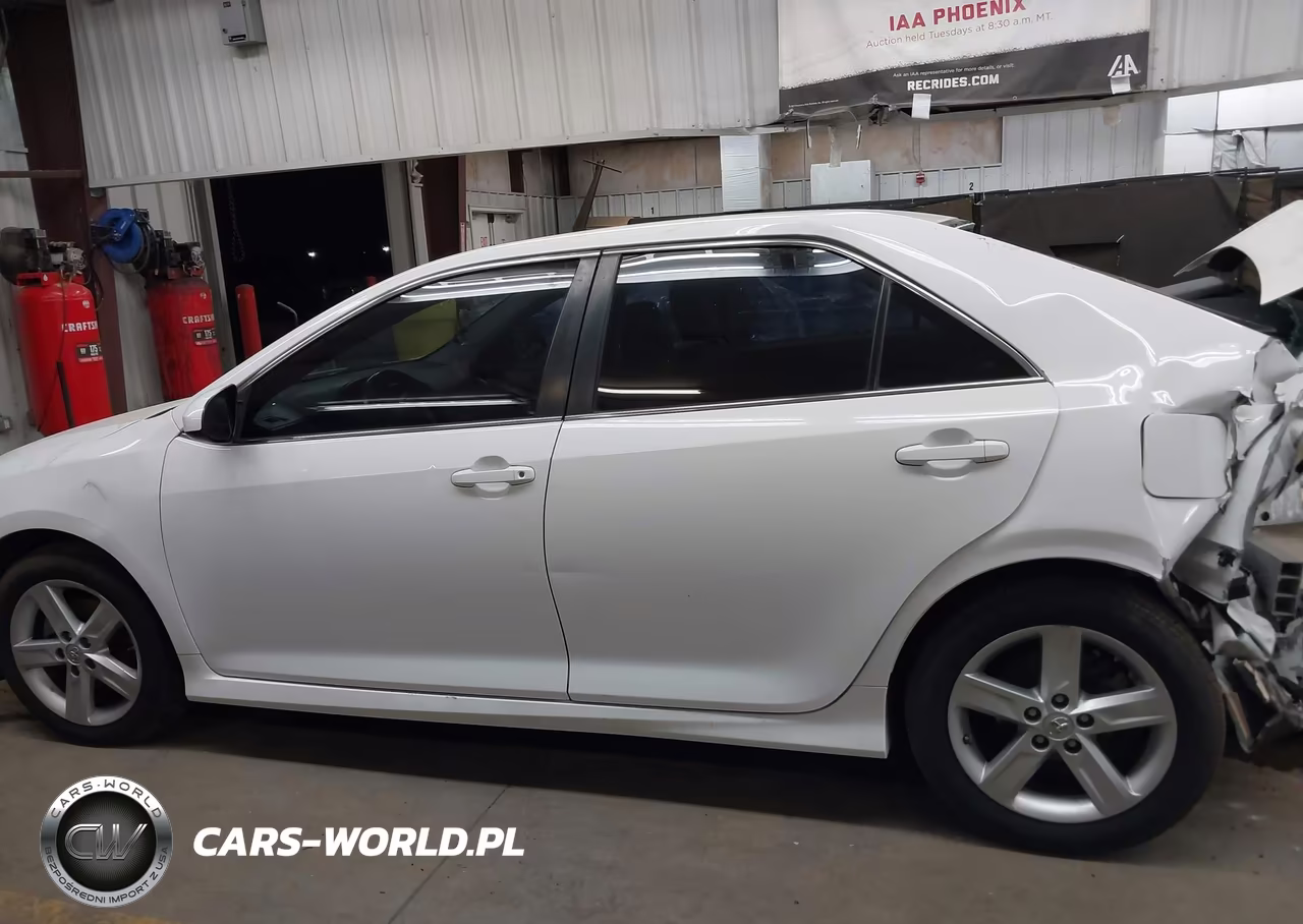 2014 Toyota Camry Se VIN:4T1BF1FK8EU411731 - 14