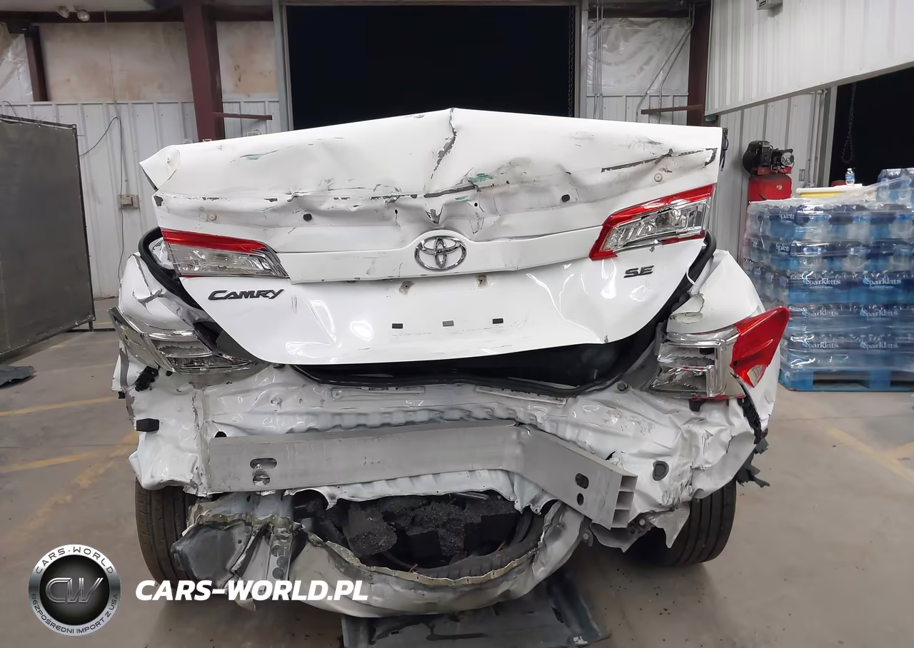 2014 Toyota Camry Se VIN:4T1BF1FK8EU411731 - 16