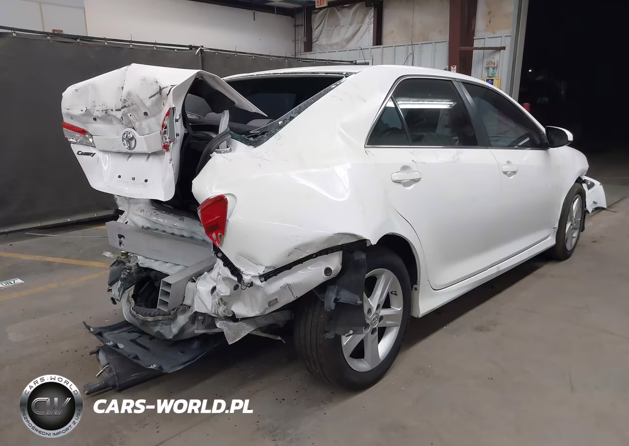 2014 Toyota Camry Se VIN:4T1BF1FK8EU411731 - 4