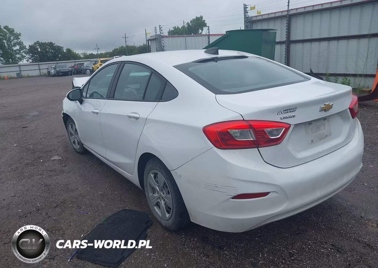 2017 Chevrolet Cruze Ls Auto VIN:1G1BC5SM2H7115594 - 3