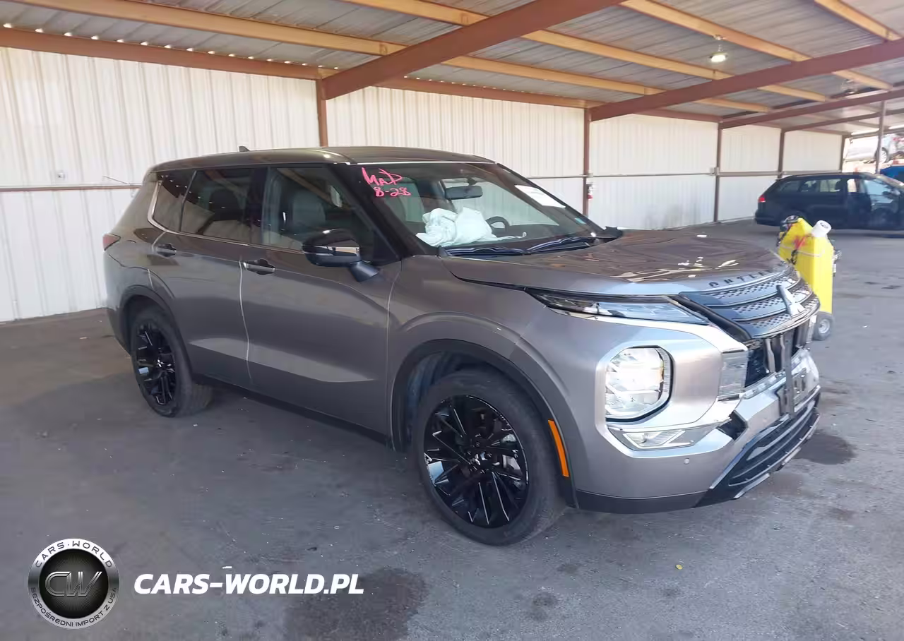 2023 Mitsubishi Outlander Se Black Edition 2Wd