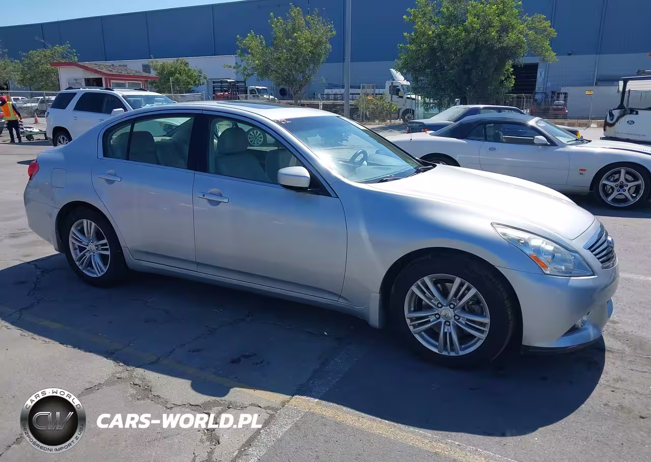 2013 Infiniti G37 Journey