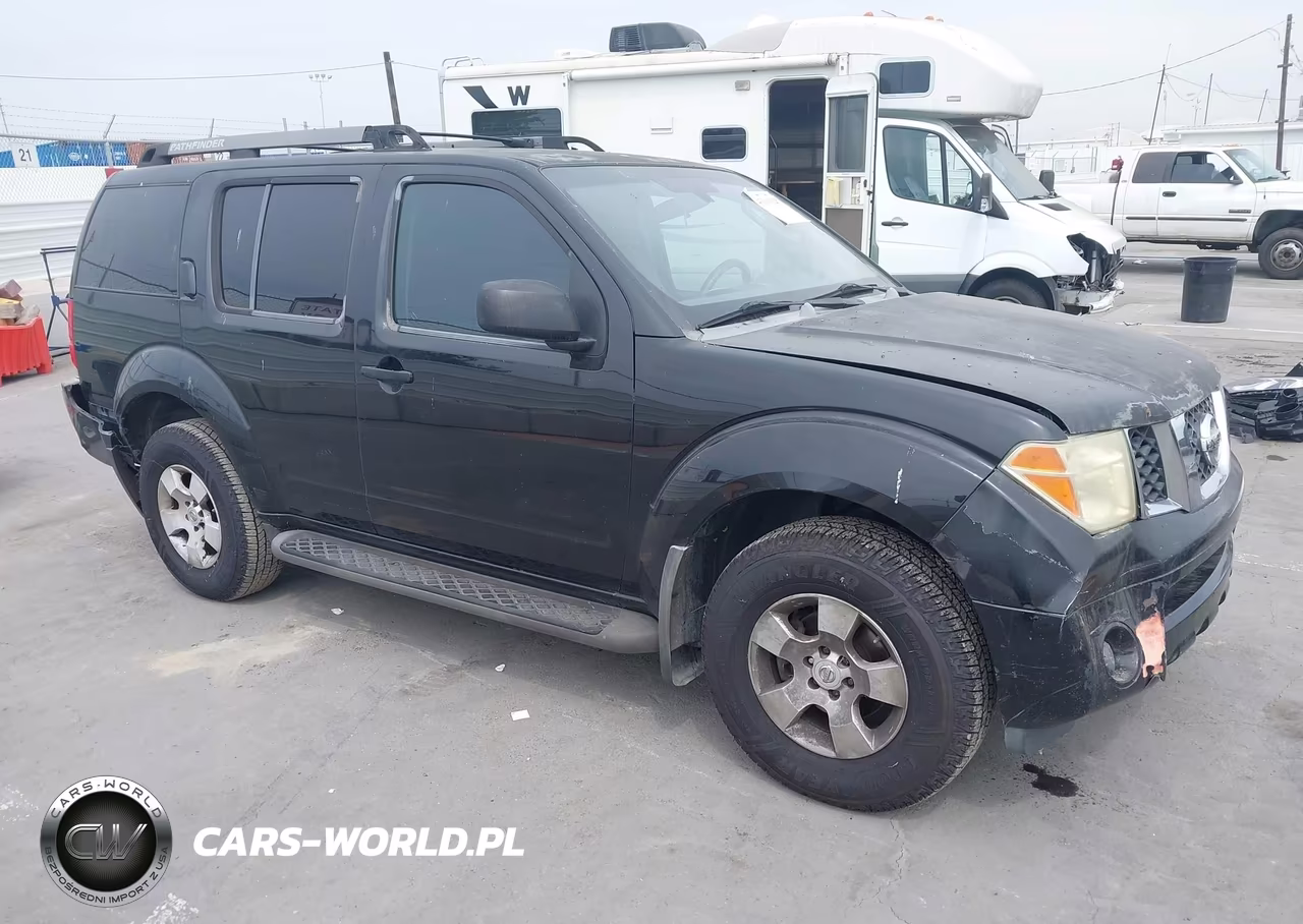 2005 Nissan Pathfinder Xe