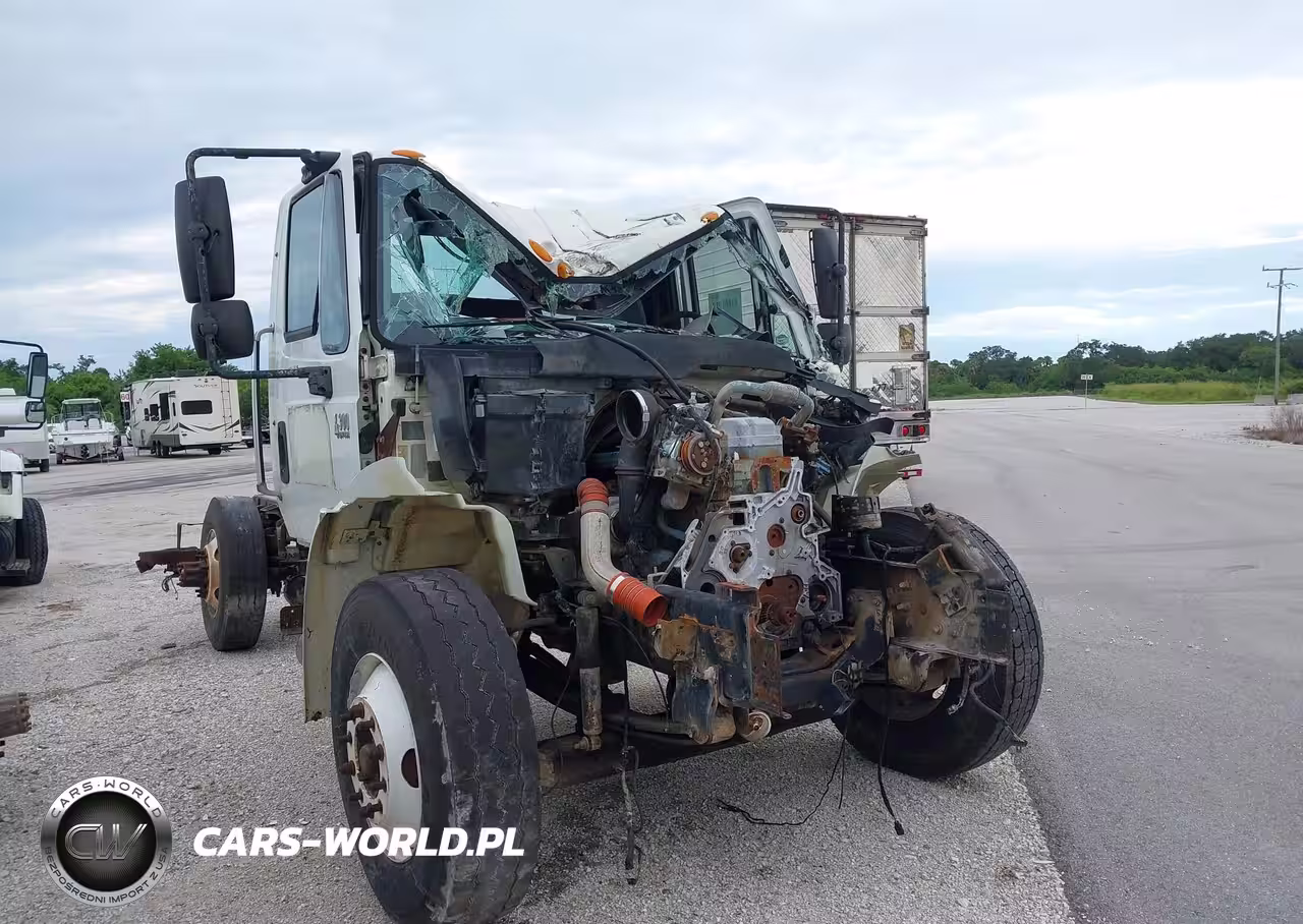 2005 International 4000 4300