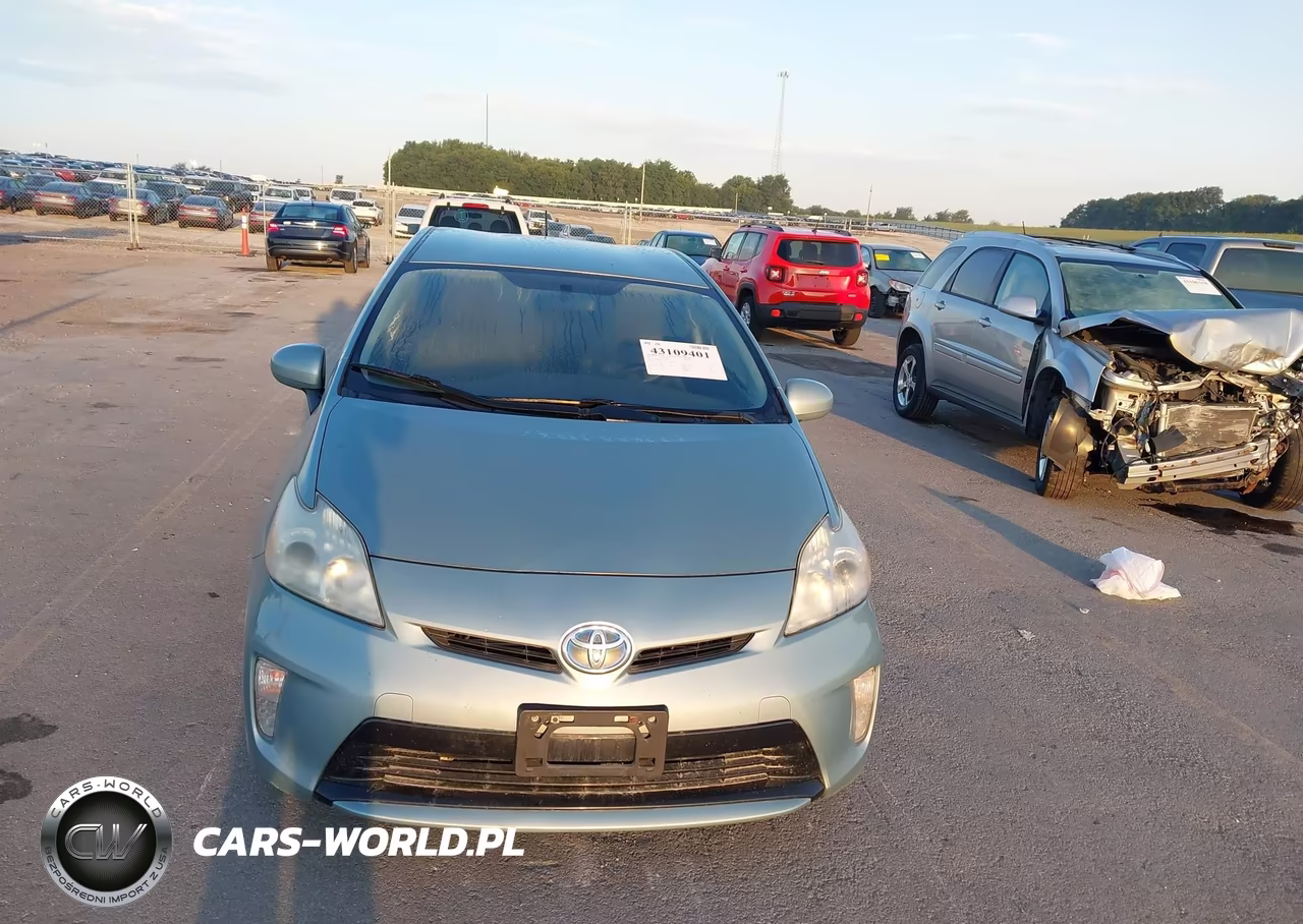 2013 Toyota Prius Two VIN:JTDKN3DU4D1660776 - 12