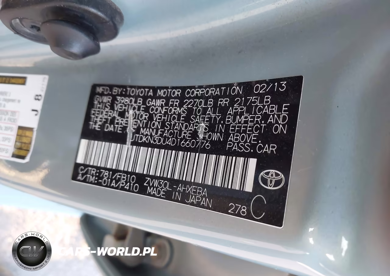 2013 Toyota Prius Two VIN:JTDKN3DU4D1660776 - 9