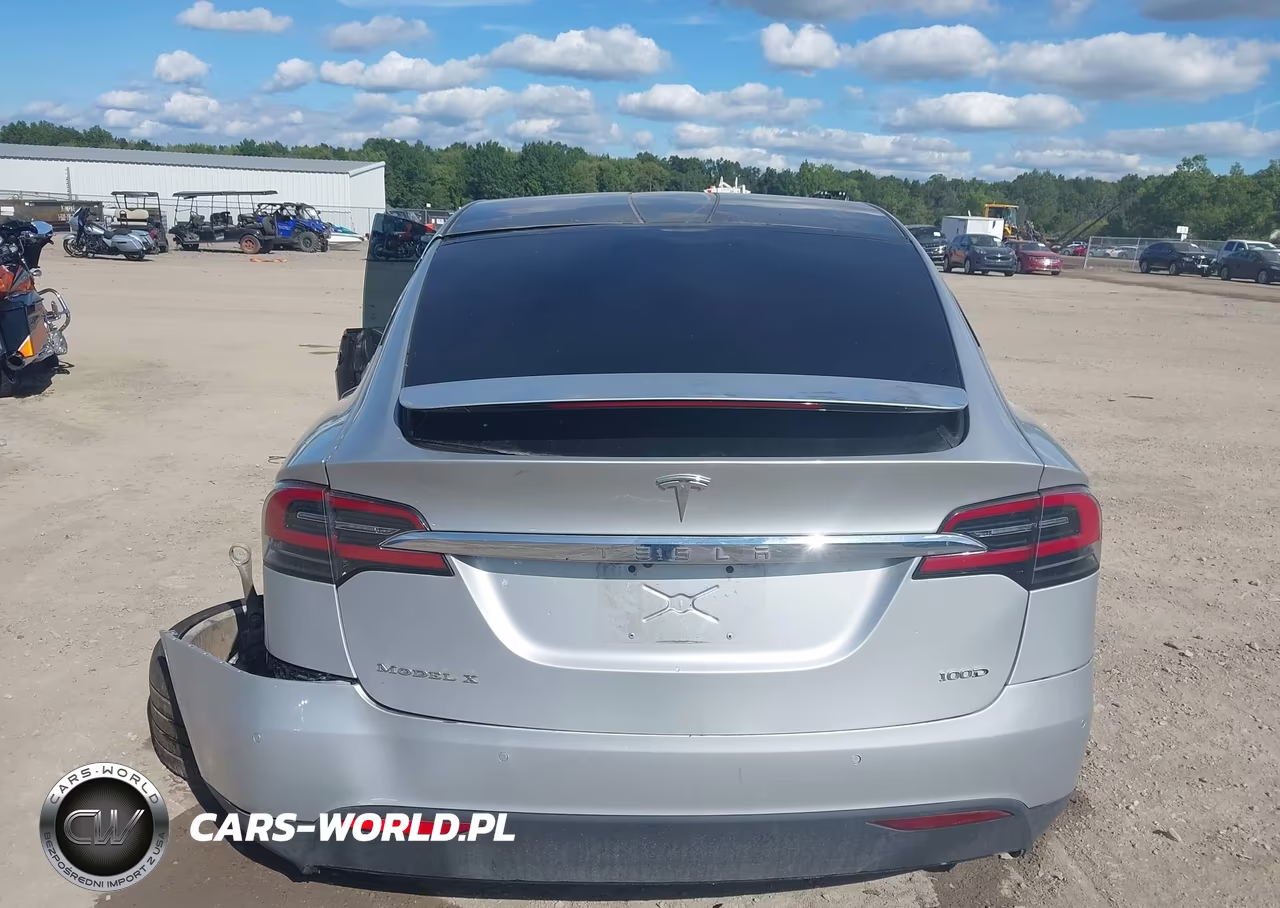 2017 Tesla Model X 100D-75D-90D VIN:5YJXCAE2XHF048804 - 17