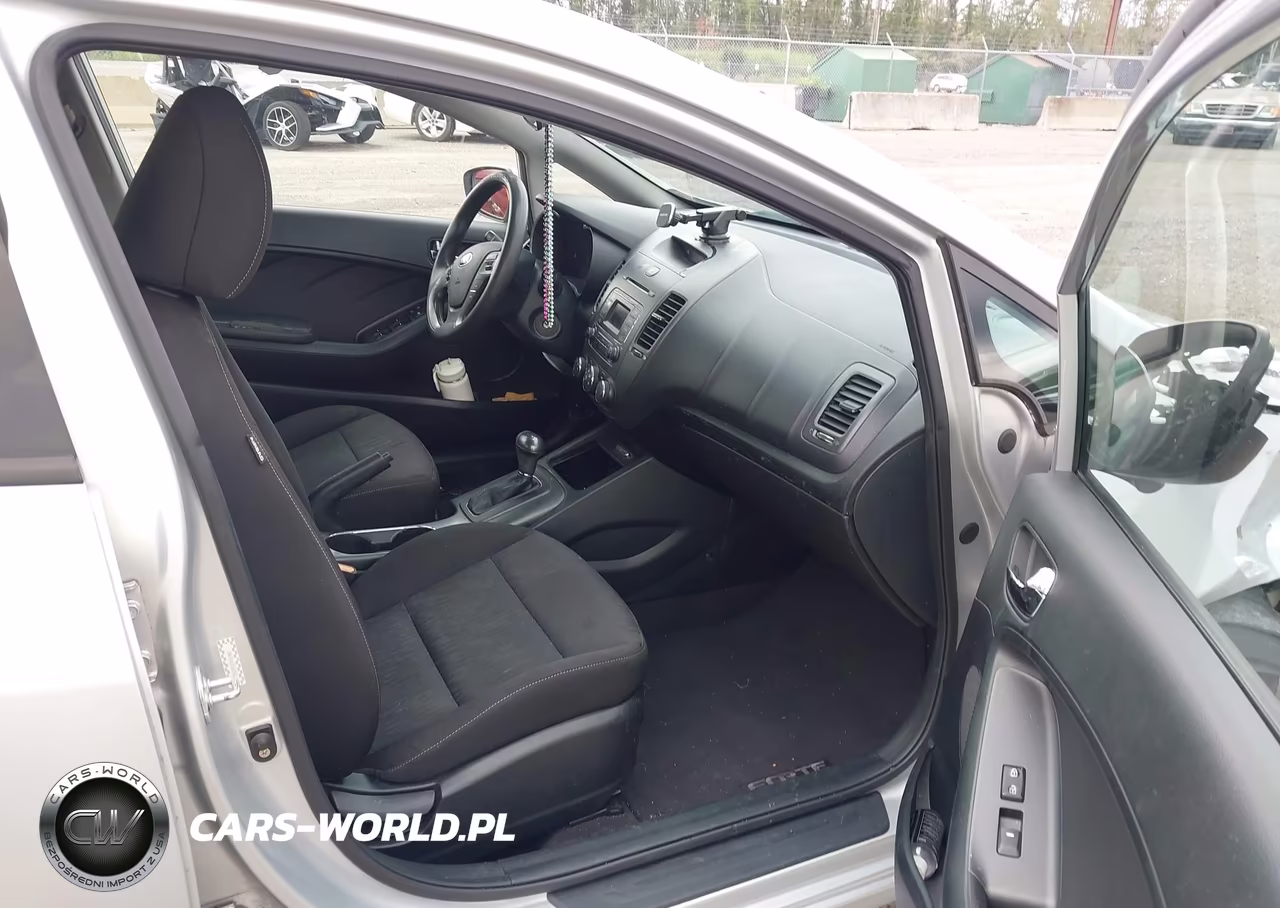 2016 Kia Forte Lx VIN:KNAFK4A63G5602660 - 5