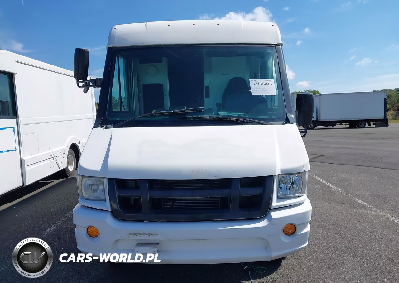 2013 Isuzu Commercial Van VIN:JALB4T177D7W00715 - 12