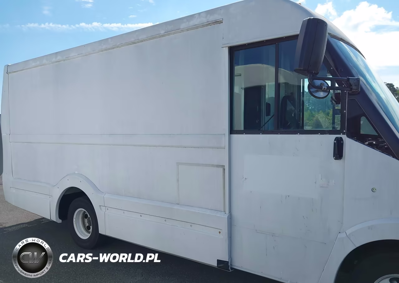 2013 Isuzu Commercial Van VIN:JALB4T177D7W00715 - 13