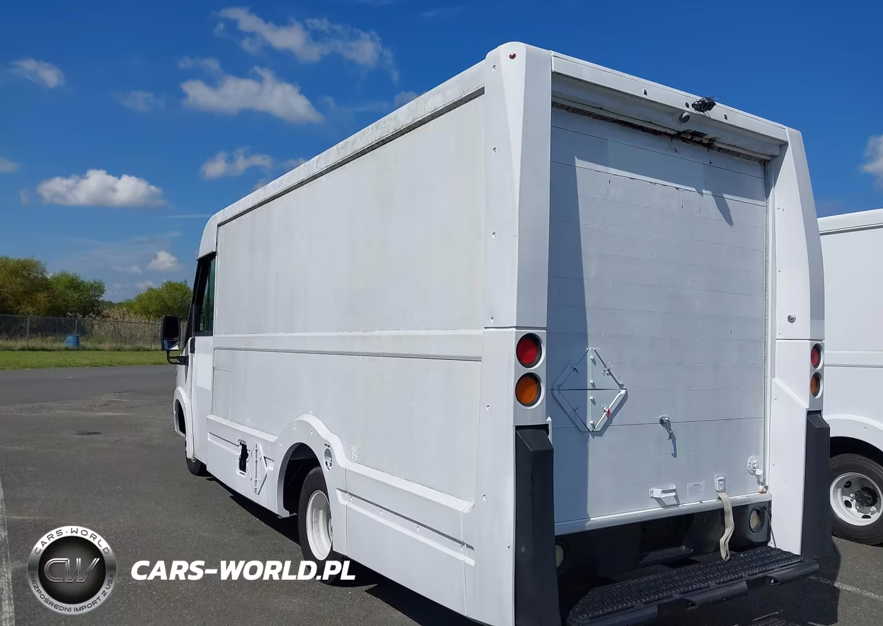 2013 Isuzu Commercial Van VIN:JALB4T177D7W00715 - 3