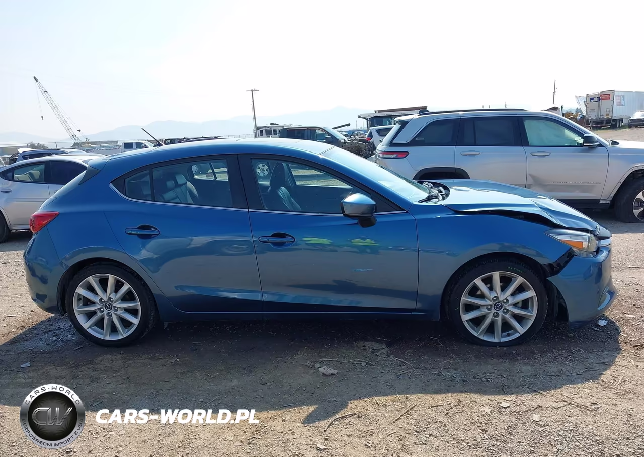 2017 Mazda Mazda3 Touring 2.5 VIN:JM1BN1L31H1139307 - 13