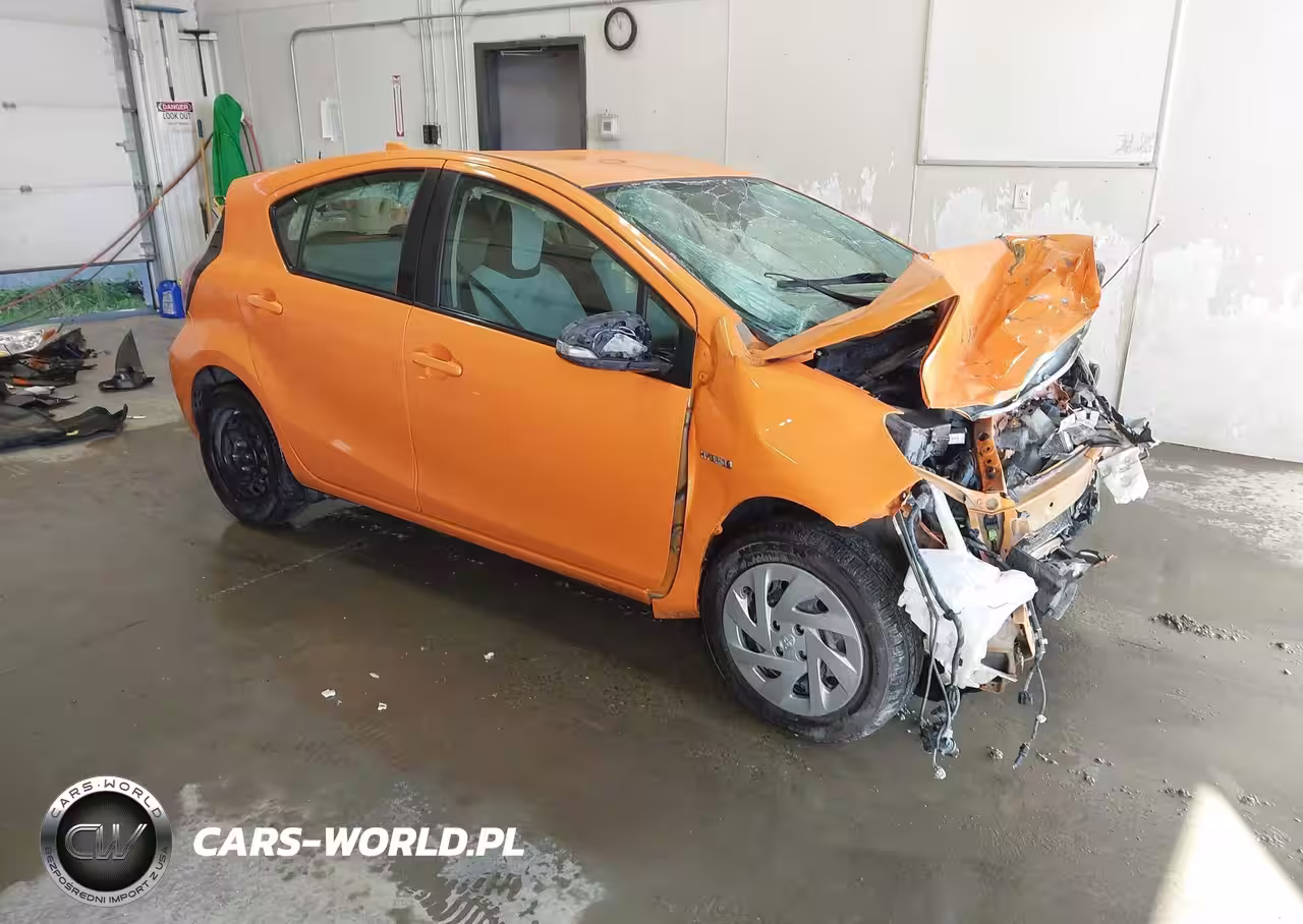 2016 Toyota Prius C One
