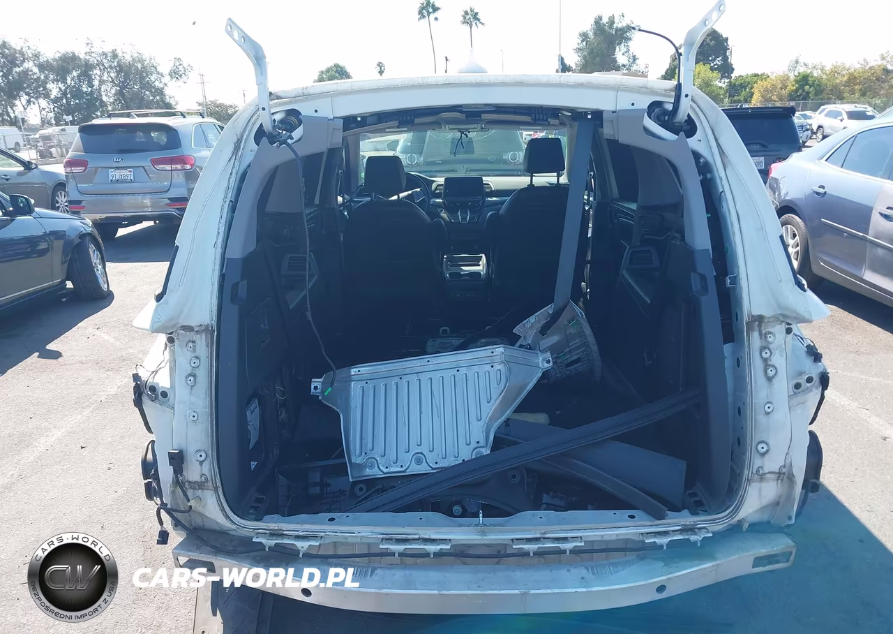 2019 Honda Odyssey Elite VIN:5FNRL6H98KB041114 - 16