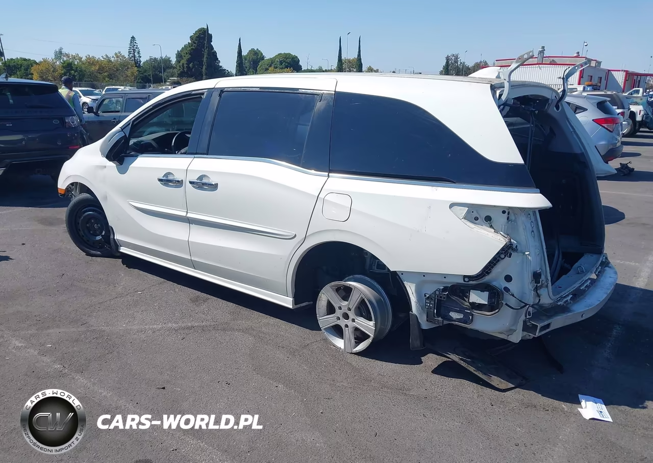 2019 Honda Odyssey Elite VIN:5FNRL6H98KB041114 - 3