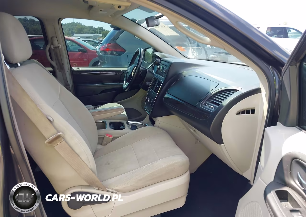 2012 Dodge Grand Caravan Crew VIN:2C4RDGDG2CR219550 - 5