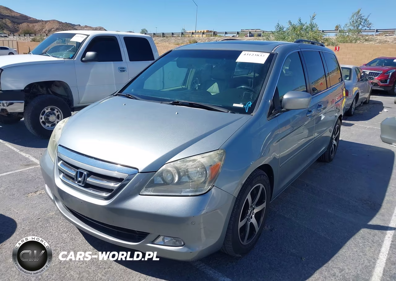 2005 Honda Odyssey Touring VIN:5FNRL38835B090411 - 2