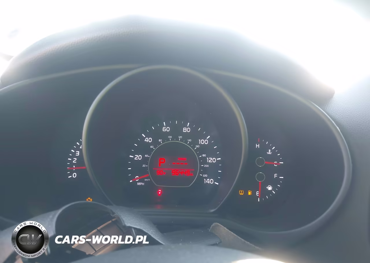 2016 Kia Soul + VIN:KNDJP3A56G7302499 - 7