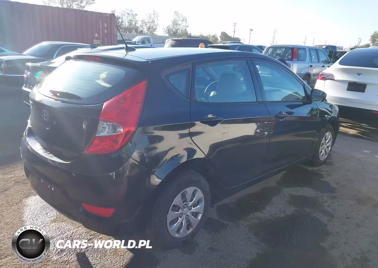 2017 Hyundai Accent Se VIN:KMHCT5AE1HU326109 - 4